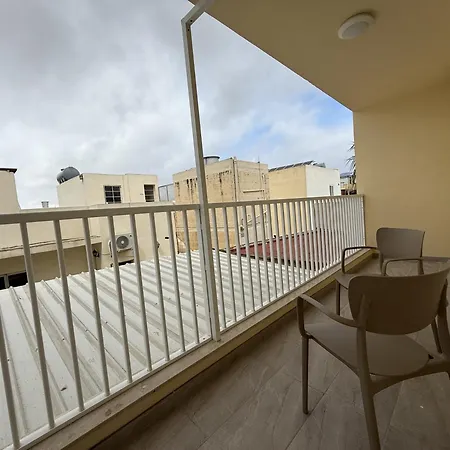New Apartment! Walking Distance To The Three Cities By Sf Homes Fgura