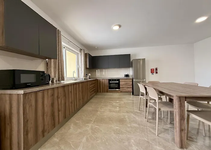 New Apartment! Walking Distance To The Three Cities By Sf Homes Διαμέρισμα *