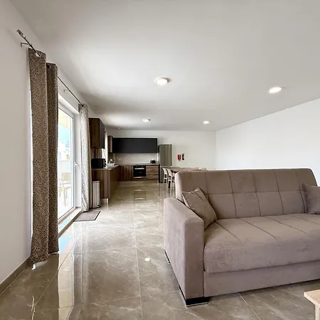 New Apartment! Walking Distance To The Three Cities By Sf Homes *